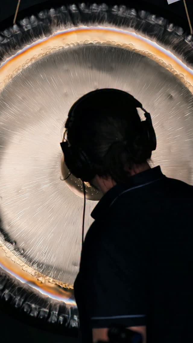 In this simple.recording you can hear the sounds of Hara Gong 125cm/50" we offer. Bose in the center offers individual,...